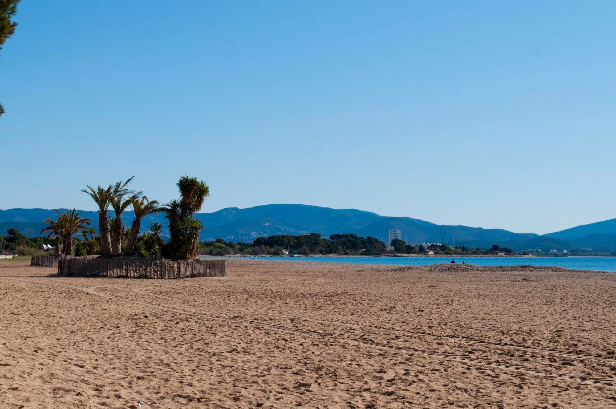 Logis Hotel Restaurant Le Kalliste Ιέρ Εξωτερικό φωτογραφία