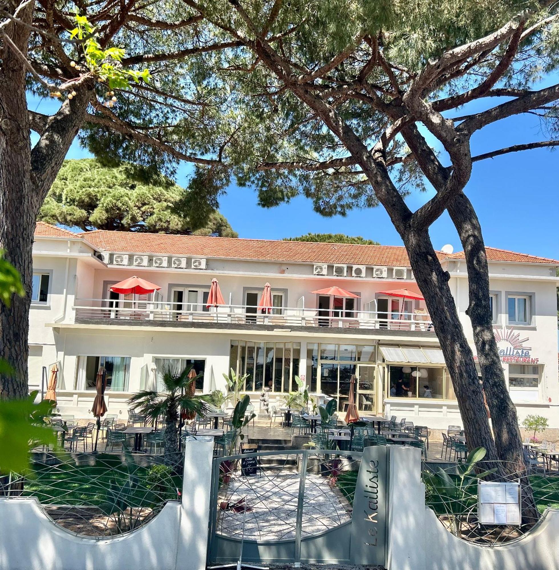 Logis Hotel Restaurant Le Kalliste Ιέρ Εξωτερικό φωτογραφία