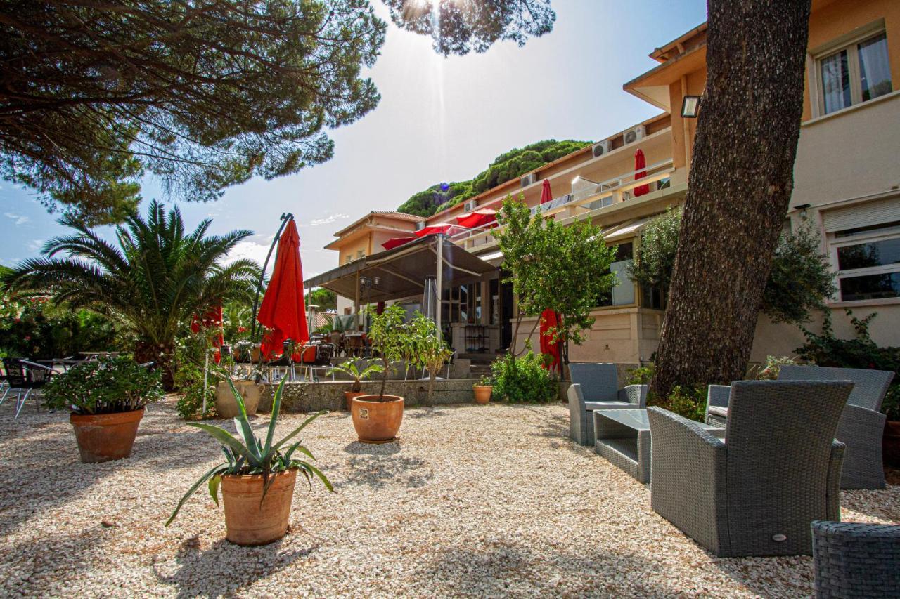 Logis Hotel Restaurant Le Kalliste Ιέρ Εξωτερικό φωτογραφία