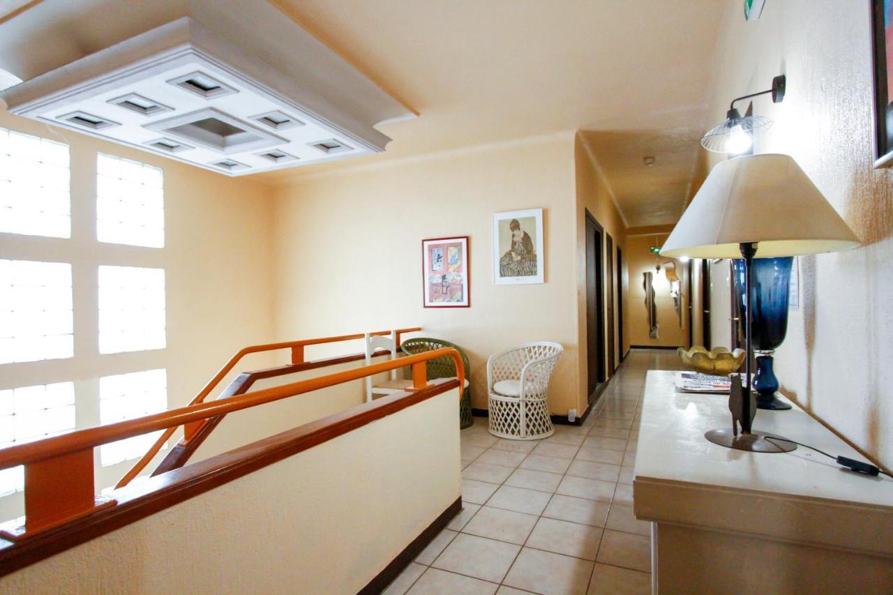 Logis Hotel Restaurant Le Kalliste Ιέρ Εξωτερικό φωτογραφία
